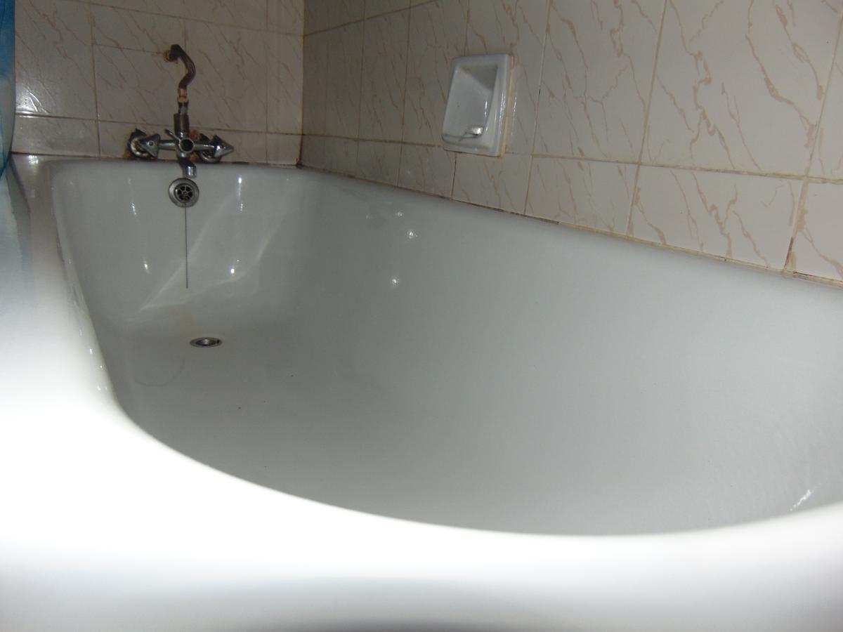 Brisk Hotel Triangle Njeru Екстериор снимка